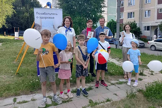 Ульяновский филиал «СОГАЗ-Мед» продолжает участие в проекте «Лето во дворах», новости, пресс-релизы, статьи, «СОГАЗ-Мед», омс